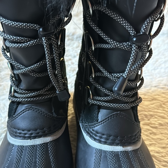 SOREL Kids' Joan of Arctic Insulated Waterproof Winter Boots size 2 - Picture 12 of 16